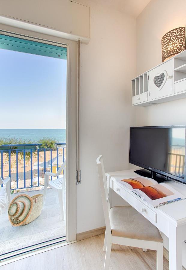 Hotel Conchiglia Lido di Jesolo Bagian luar foto