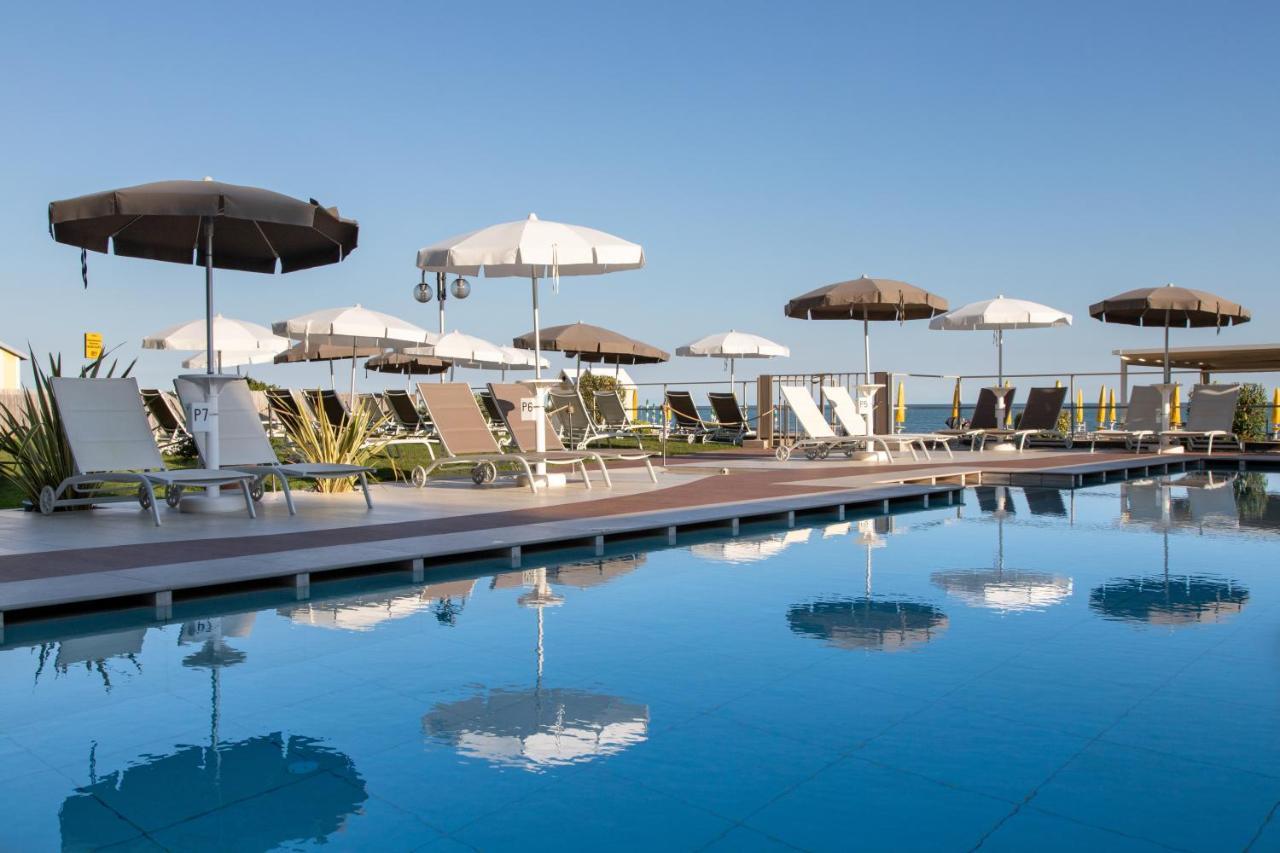 Hotel Conchiglia Lido di Jesolo Bagian luar foto