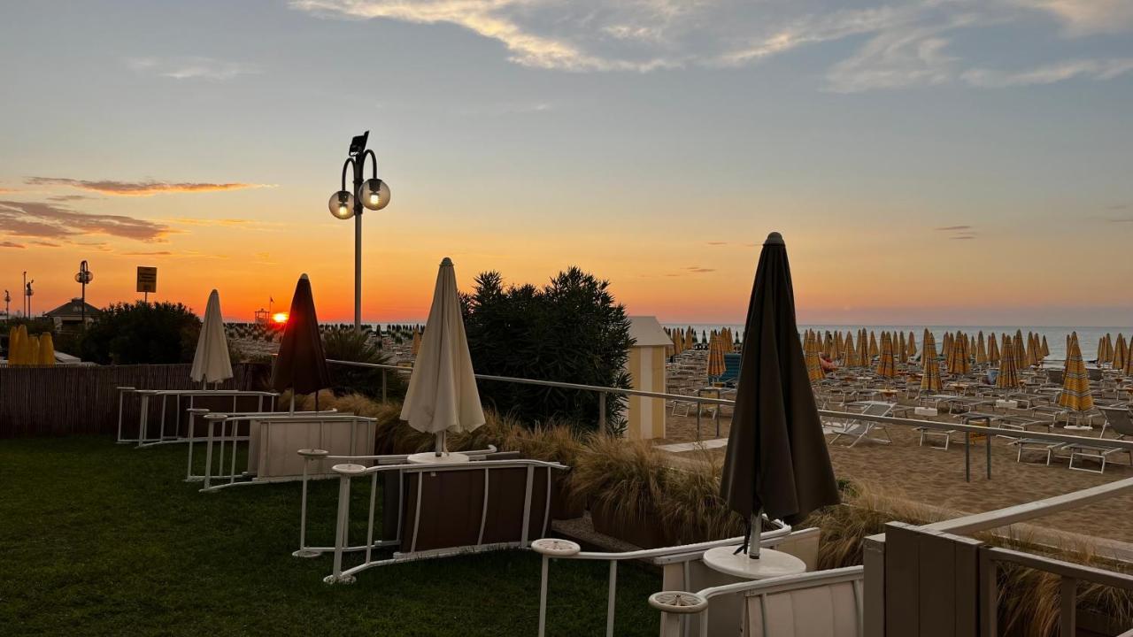 Hotel Conchiglia Lido di Jesolo Bagian luar foto