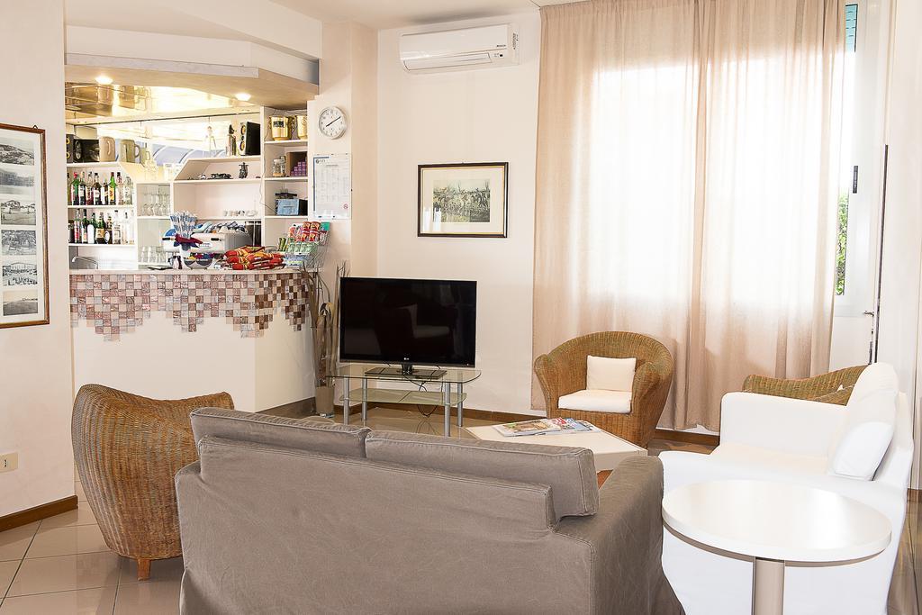 Hotel Conchiglia Lido di Jesolo Bagian luar foto