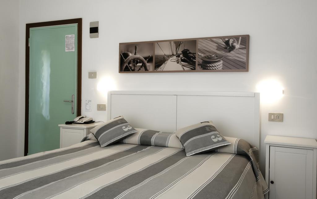 Hotel Conchiglia Lido di Jesolo Bagian luar foto